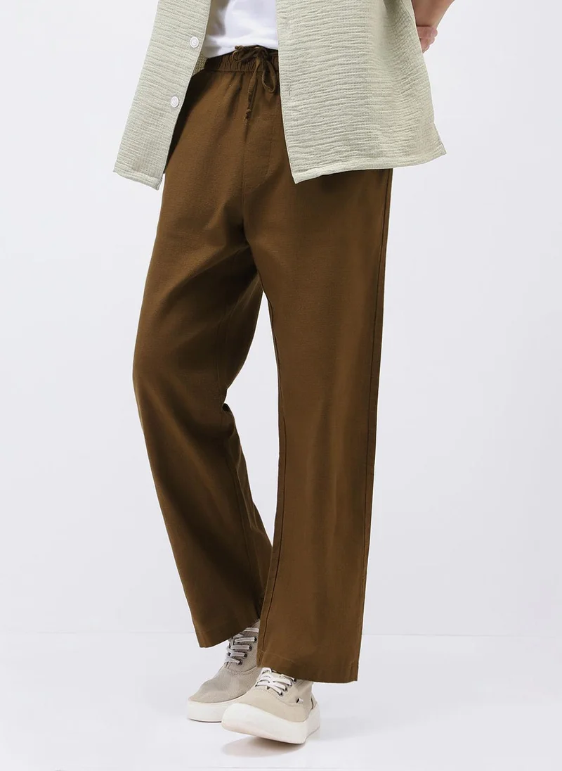 Urbano Fashion Men's Khaki Loose Fit Solid Linen Blend Trousers Non-Stretchable